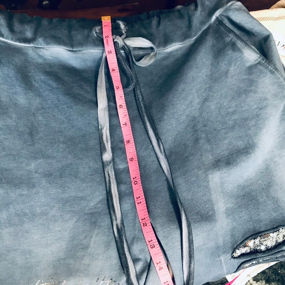 Distressed Joggers fit like a large can be worn a dress pants new - Picture 9 of 12